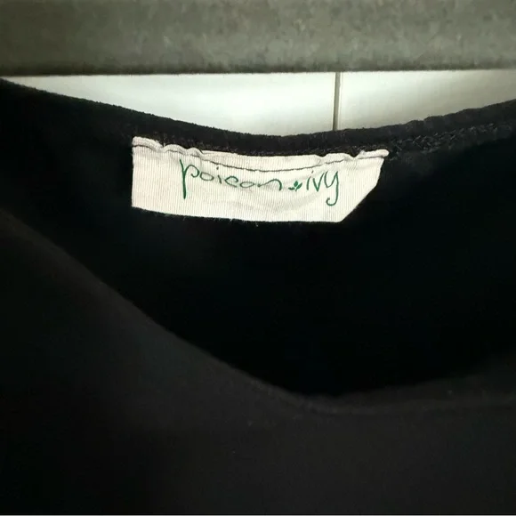 Black Bouffant Off-Shoulder Ruffle Top - Picture 4 of 4